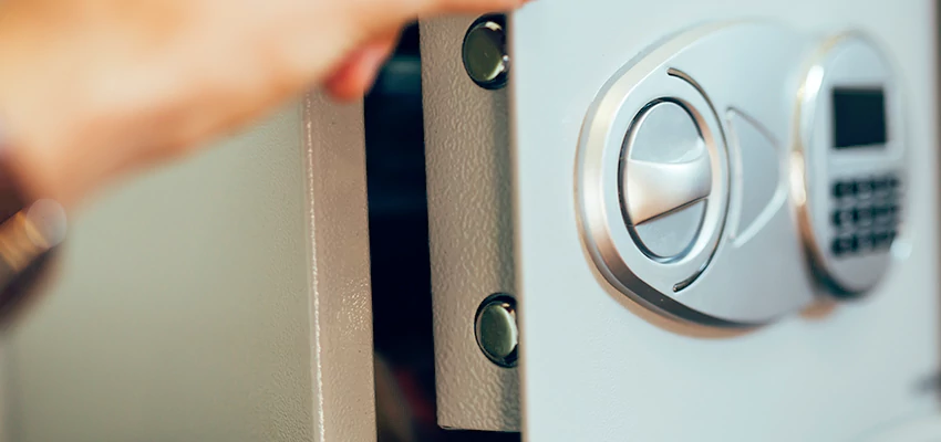 Fingerprint Safe Openers in Parlier, CA