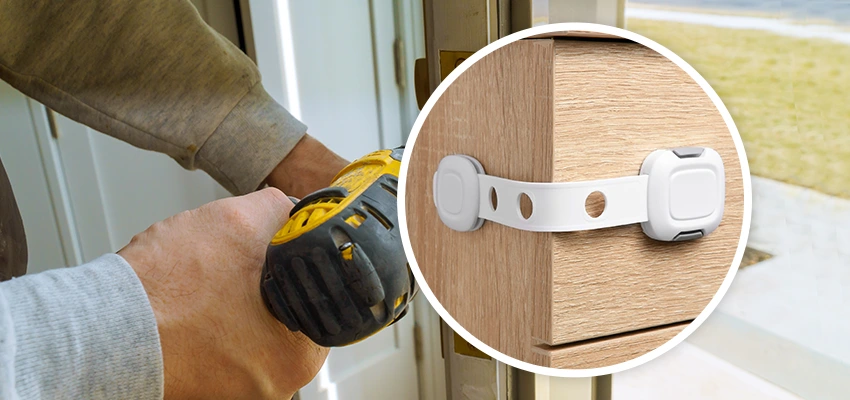 Childproof Sliding Door Locks in Parlier, CA