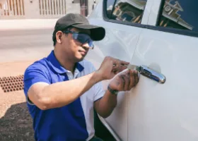 Car Locksmith in Parlier, CA